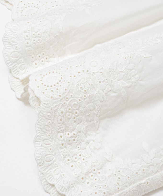 ペチパルセミ・V　カットワーク刺繍レースのレイヤードぺチパンツ　ショート丈