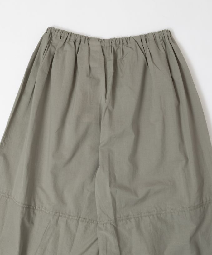 ペチパルセミ・V　カットワーク刺繍レースのレイヤードぺチパンツ　ショート丈