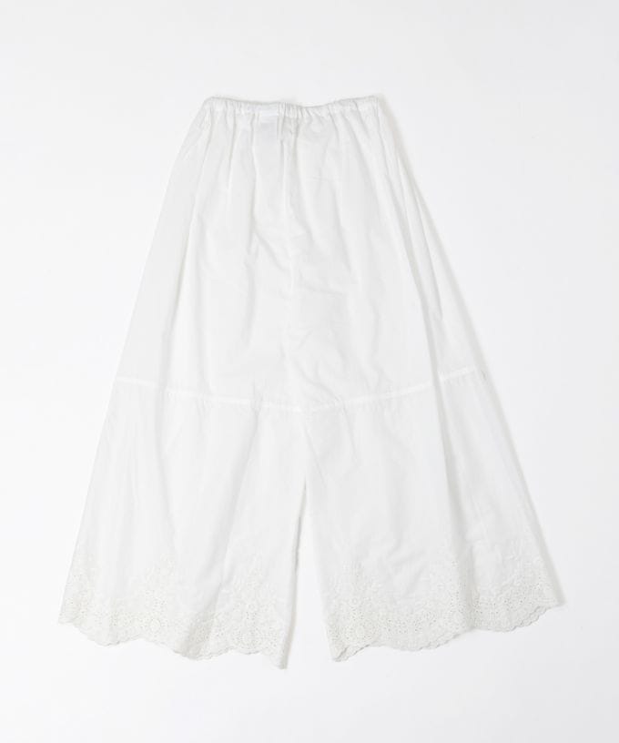 ペチパル・V　カットワーク刺繍レースのレイヤードぺチパンツ