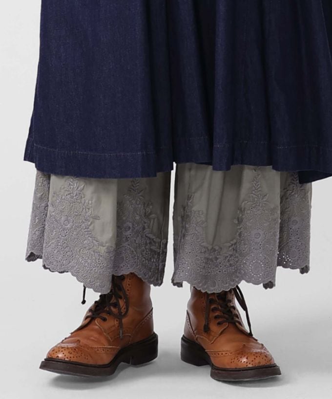 ペチパル・V　カットワーク刺繍レースのレイヤードぺチパンツ