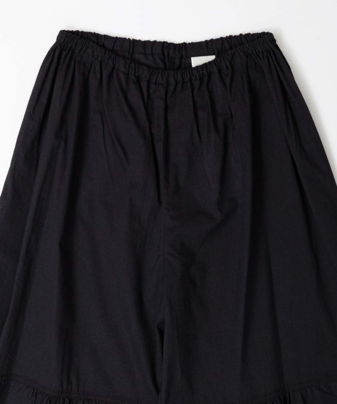 ペチパル・V　カットワーク刺繍レースのレイヤードぺチパンツ