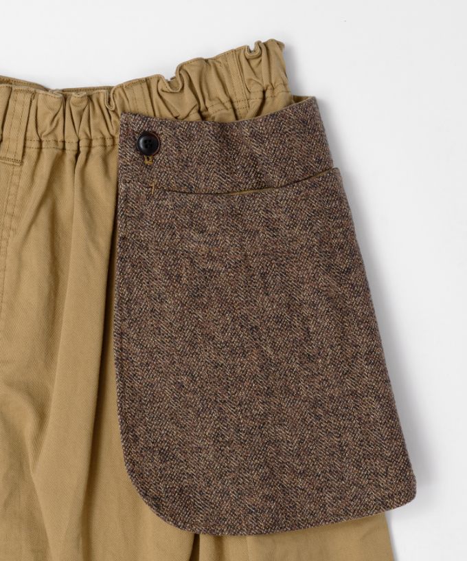 メリザスカート　ビッグポケットつきのタックフレアスカート