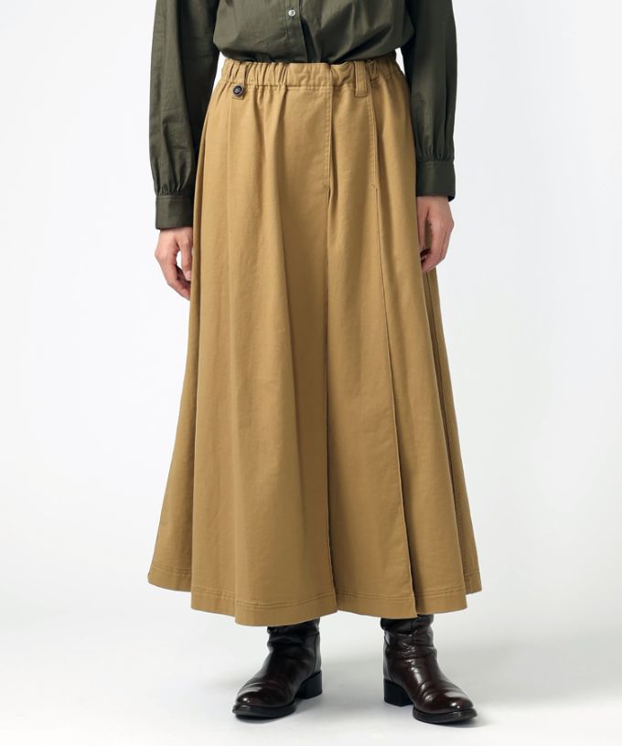 メリザスカート　ビッグポケットつきのタックフレアスカート