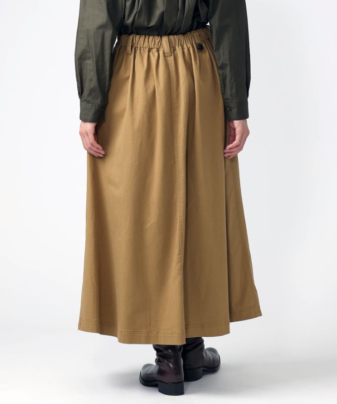 メリザスカート　ビッグポケットつきのタックフレアスカート