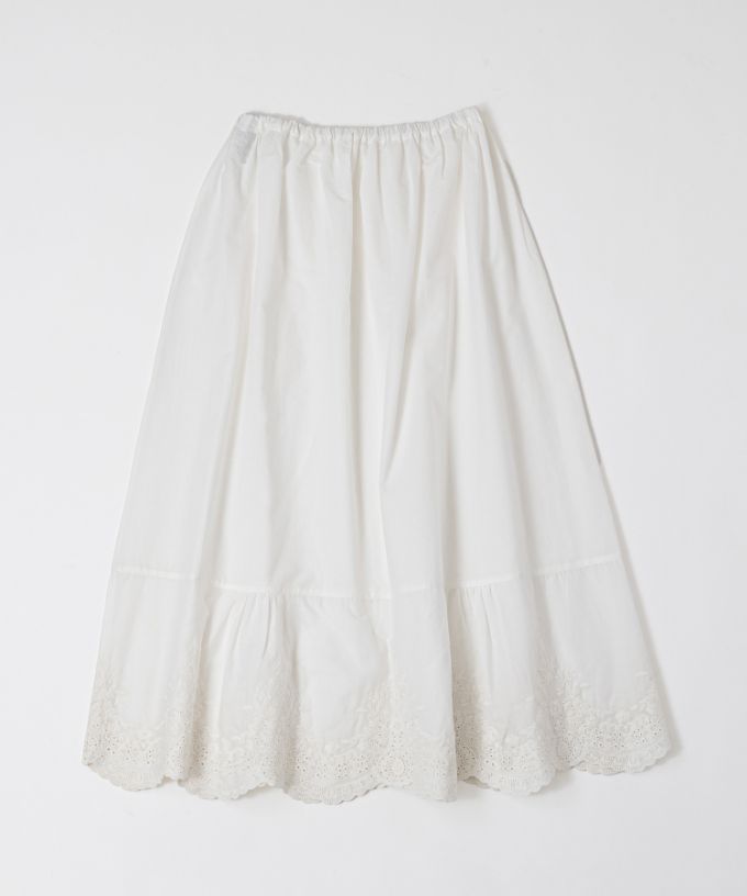 ペチスカートB　カットワーク刺繍レースのインナースカート