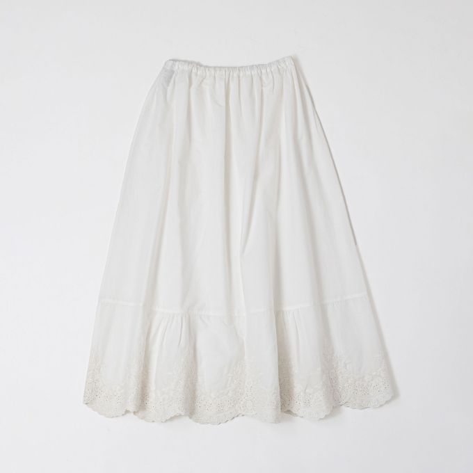 ペチスカートB　カットワーク刺繍レースのインナースカート