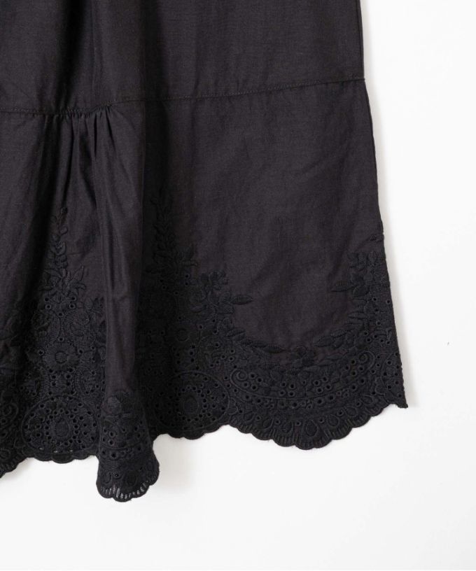 ペチスカートB　カットワーク刺繍レースのインナースカート