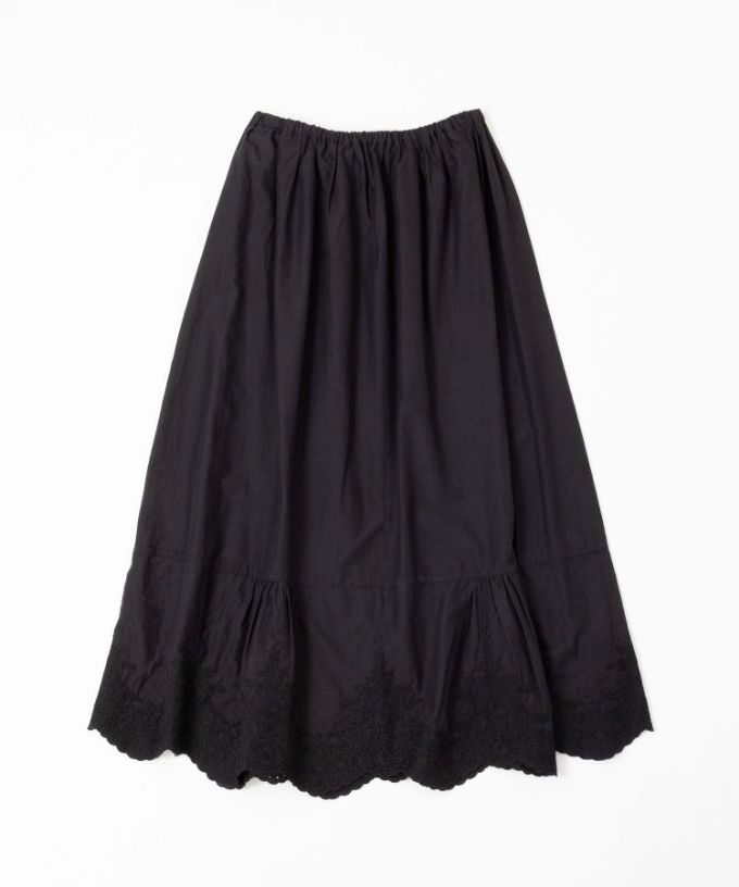 ペチスカートB　カットワーク刺繍レースのインナースカート