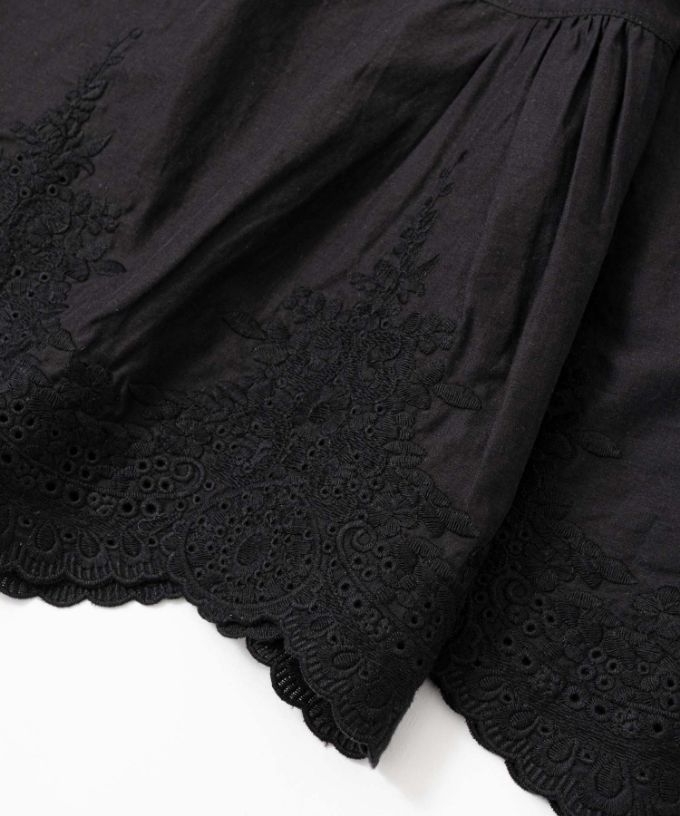 ペチスカートB　カットワーク刺繍レースのインナースカート