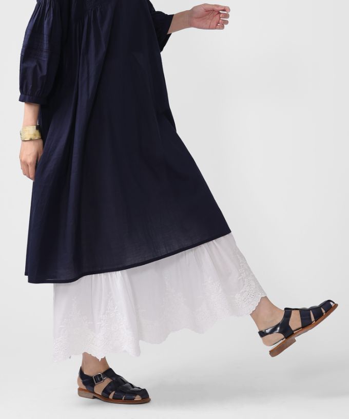 ペチスカートB　カットワーク刺繍レースのインナースカート