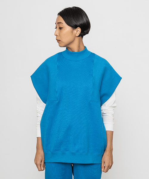 20 SLEEVELESS SWEAT SHIRT