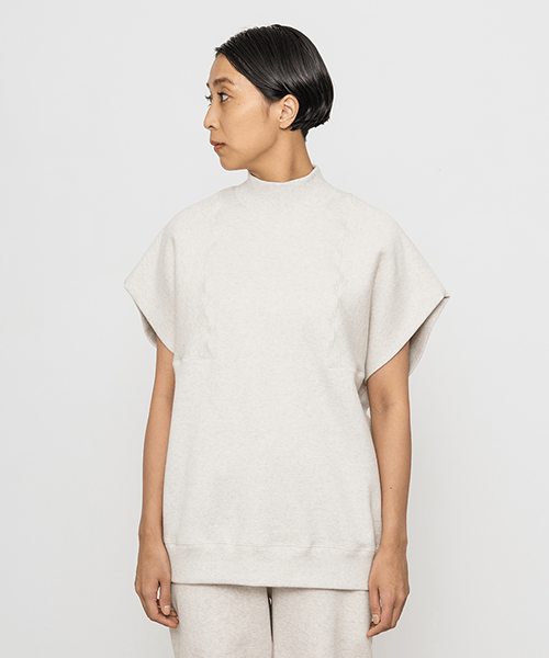 20 SLEEVELESS SWEAT SHIRT