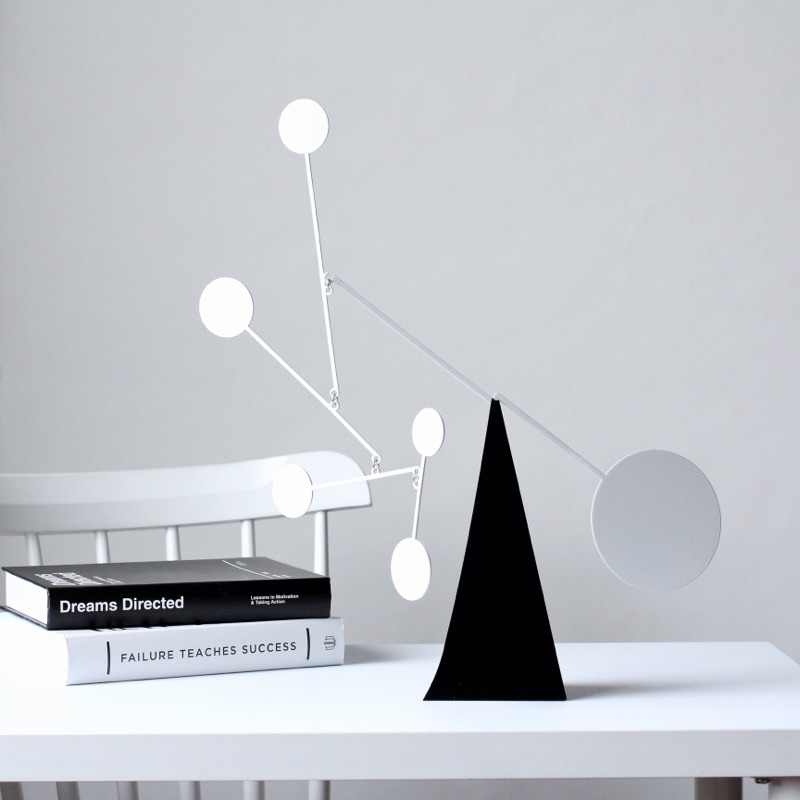 Ekko Workshop 置き型  サークル モビール H38cm ブラック・ホワイト 卓上 アメリカ ポートランド