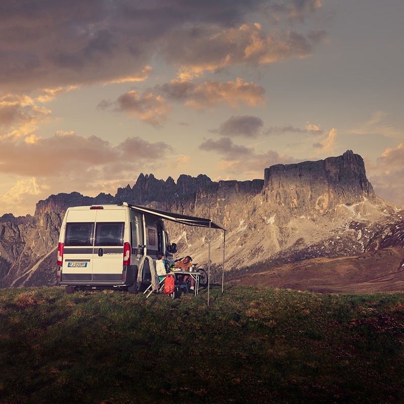 DOMETIC��DUCATO���ѥ֥饱�å��դ��������ɥ����˥󥰡�PR2000���꡼��