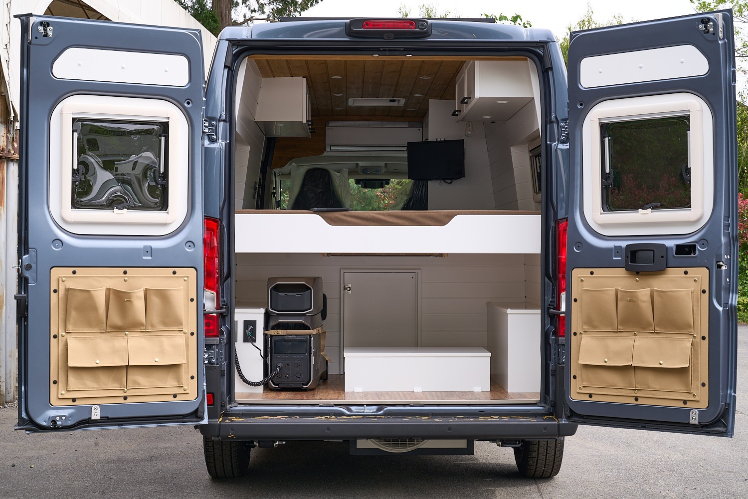 DUCATO���ꥢ�ɥ���Ǽ�ݥ��åȡʼ���ȯ���ʡ�
