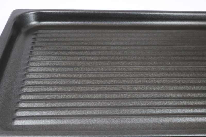 アルミ 波型トレー ノンスティック加工 1/2サイズ 深さ25mm SK-1521EAN