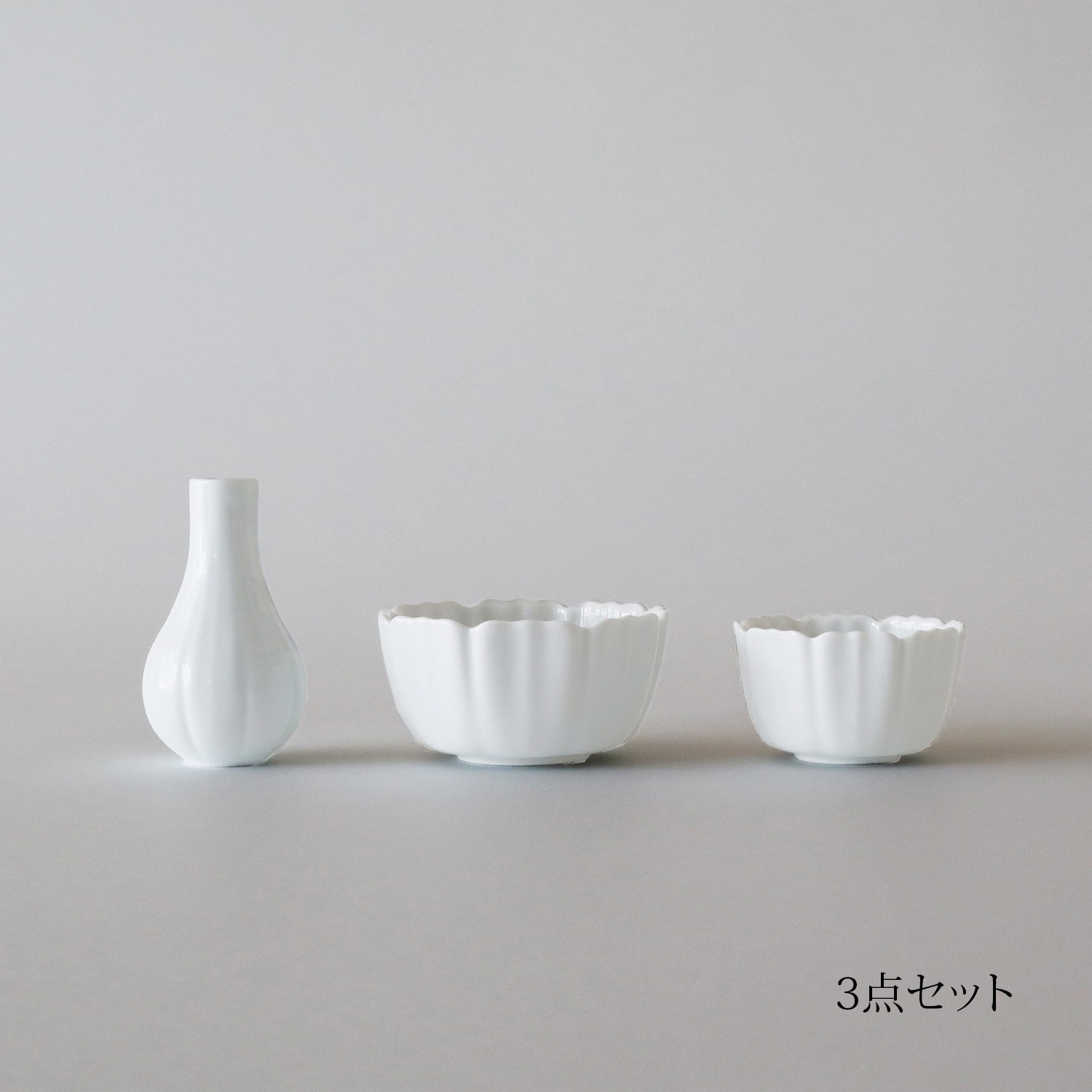 秋桜 白磁 香炉