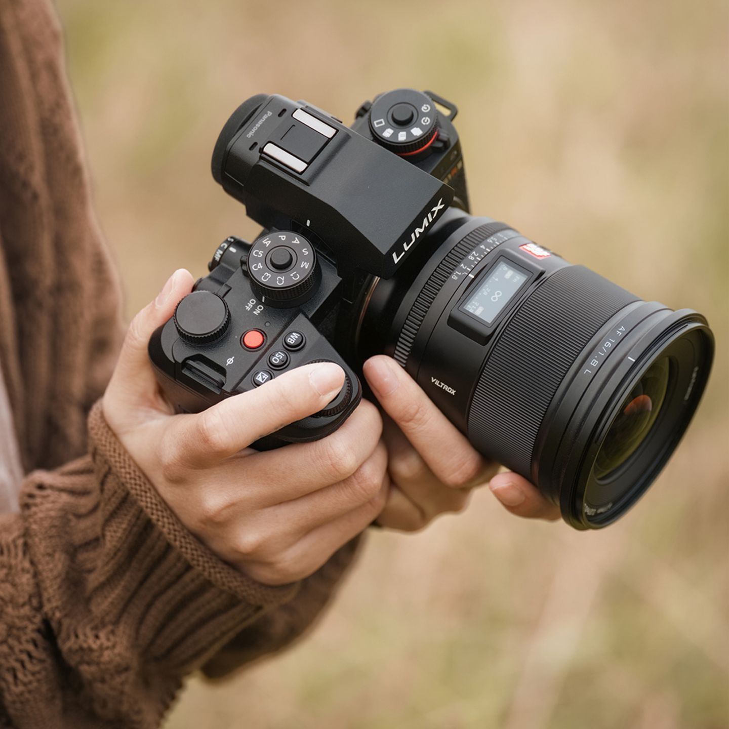 Viltrox AF 16mm F1.8「E/Z/Lマウント」超広角大口径単焦点レンズ