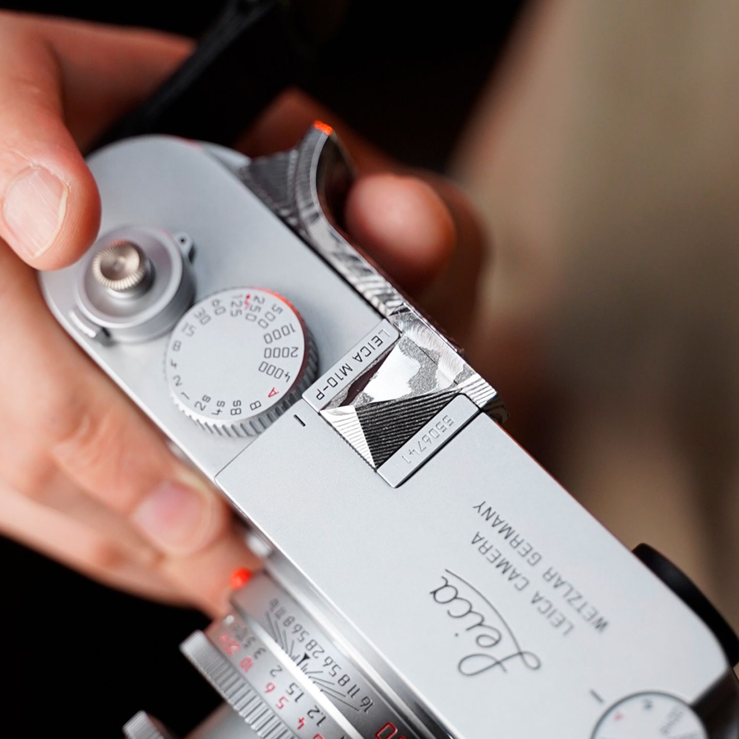 AKuser BE THE ULTIMATE サムレスト「Leica M11 / M10シリーズ用
