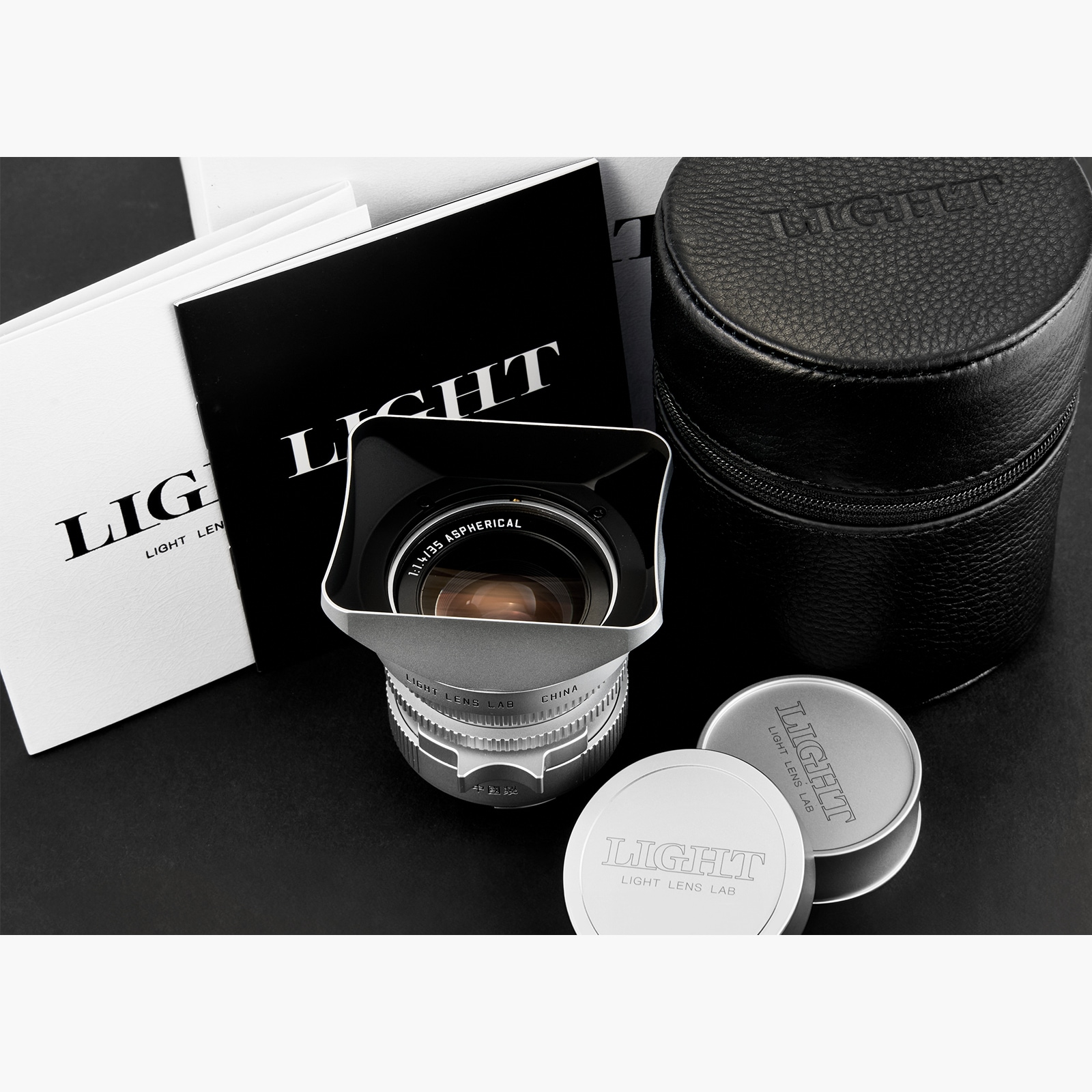 LIGHT LENS LAB M 35mm f/1.4 A.A. "11873" �� "��A.A." �֥�å�����ޥ���/����С�