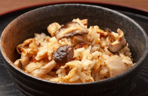 【愛別町】愛別名物きのこご飯セットB