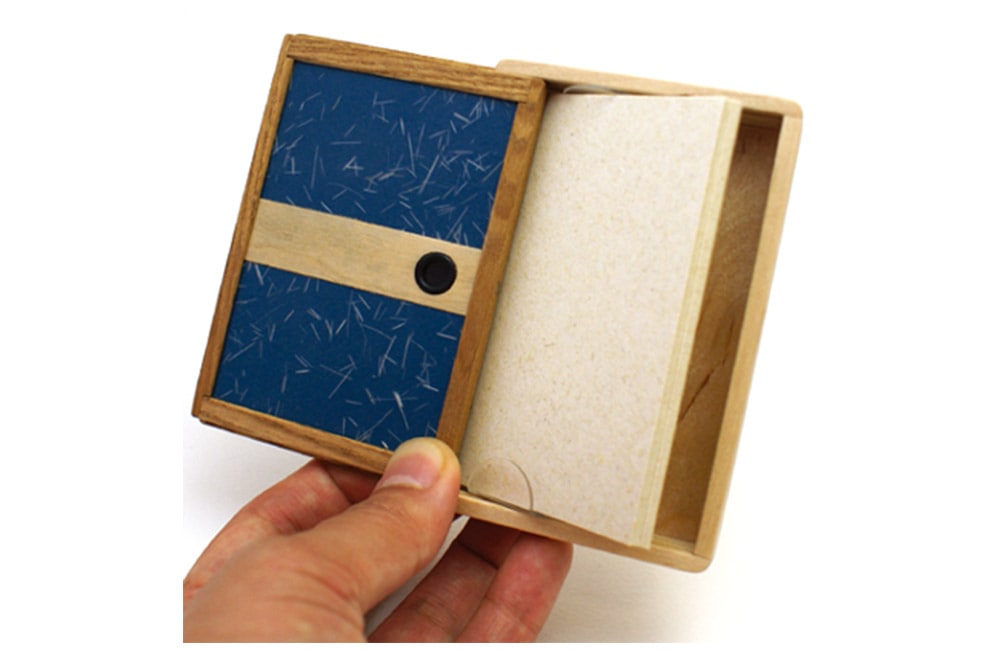木の名刺入れ ふすま(青)