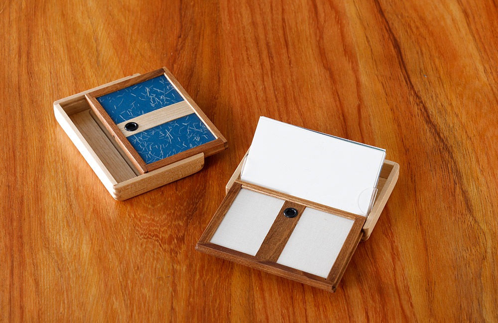 木の名刺入れ ふすま(青)
