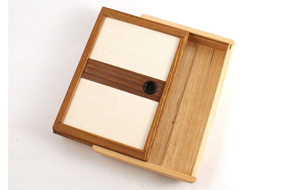 木の名刺入れ ふすま(木綿)