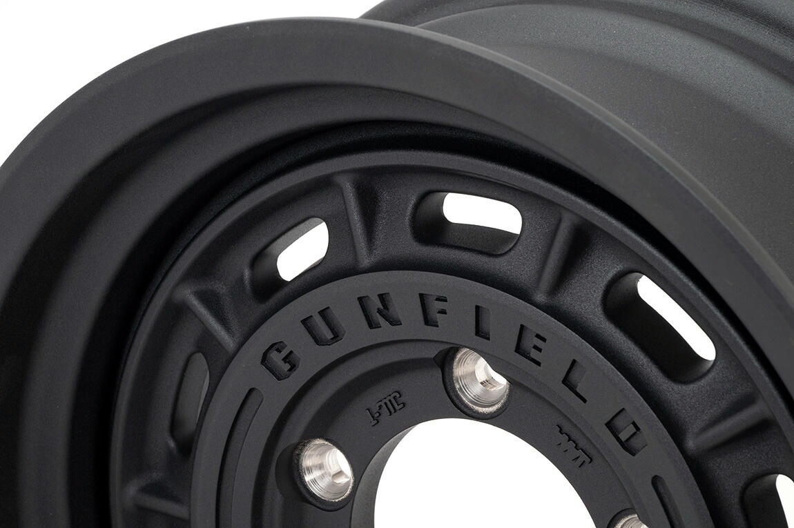 シエラ用⭐️ノマド用⭐️新品15インチ⭐️アルミホイール✨新作✨マットブラック⭐️４本 GUNFIELD 15×6.0J ±0 サンドブラック 1本 ジムニーシエラ・ジムニー