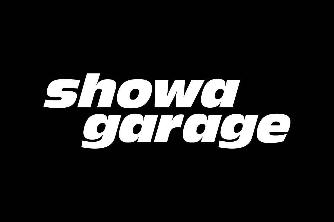 ショウワガレージロゴステッカー（切り抜き） オリーブフォント