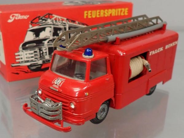 デンマークテクノVOLVO消防車 デンマークテクノVOLVO消防車 テクノによる消防車 - Nostalgic