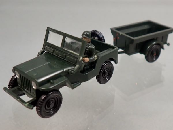 SIKU 92��93 �����סܥȥ졼�顼���楻�å� 1/60 10cm(������Ĺ�� ������� �ץ饹���å���