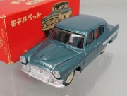 モデルペット | シューストック