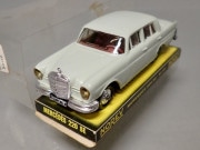 NOREV 49 ��륻�ǥ��٥�� 220SE �ץ饹���å��� 1/43