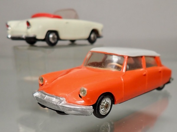 NOREV ���ȥ����� DS19 �ץ饹���å��� 1/43