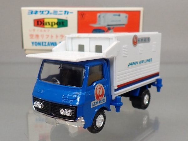 ダイヤペット 0266 いすゞ エルフ 空港リフトトラック 1/40