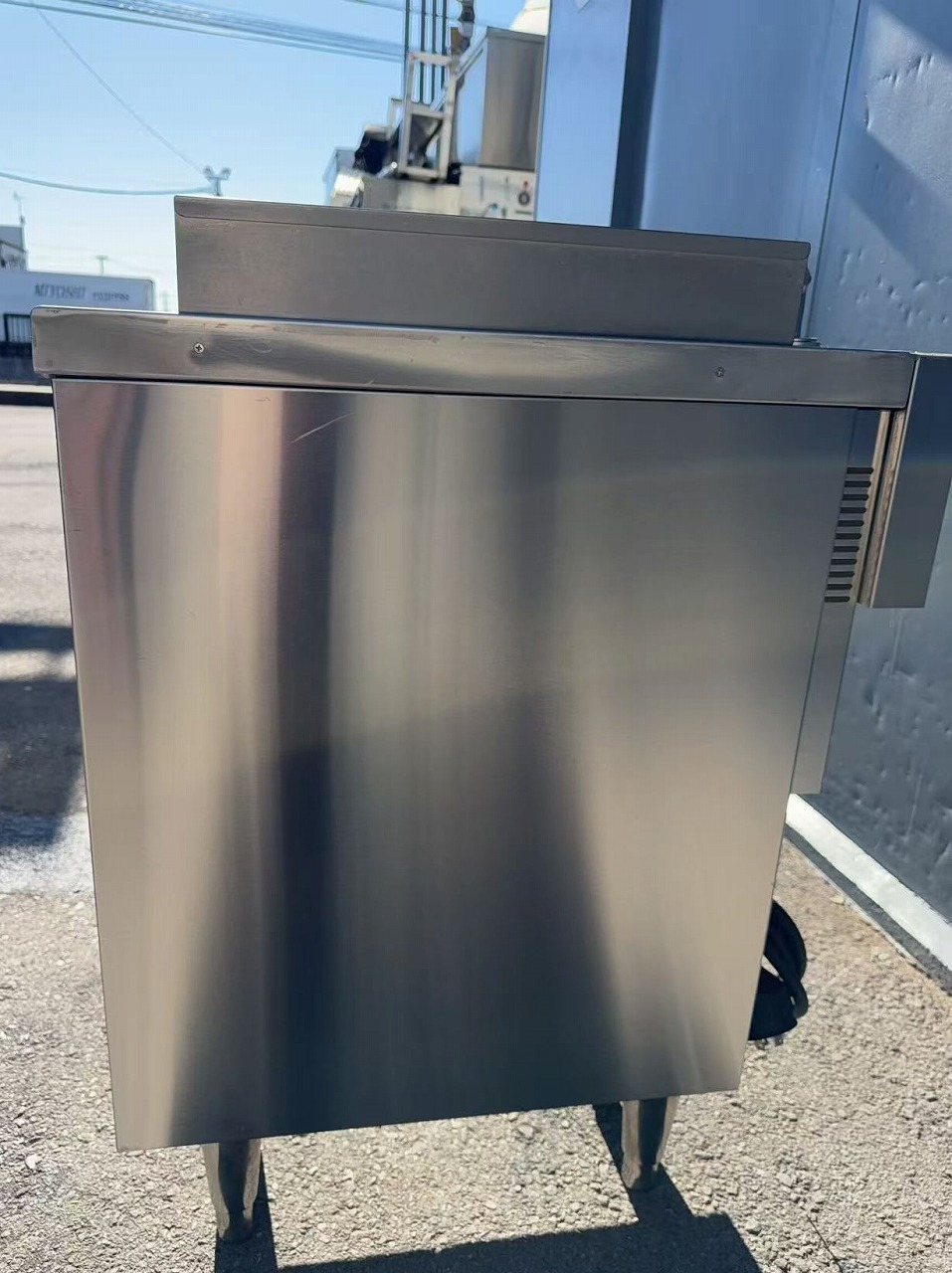 ����š��ŵ�����ʹ� ���˥��� TEU-28(��) 2022ǯ ����200V