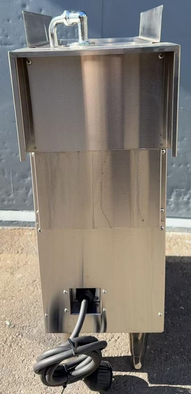 ����š��ŵ�����ʹ� ���˥��� TEU-28(��) 2022ǯ ����200V