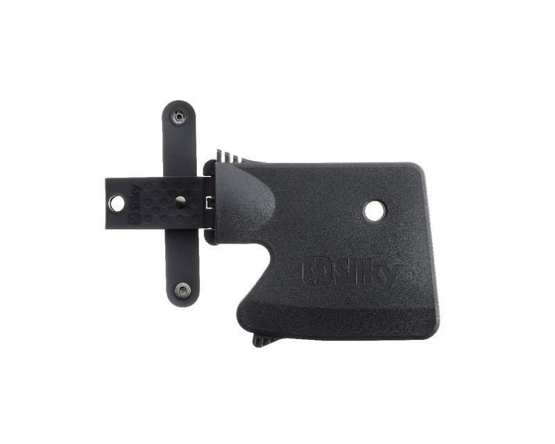 シルキーオノ　サヤ