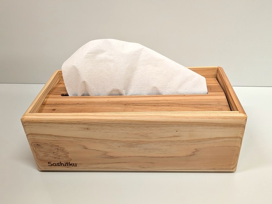 ティッシュボックス