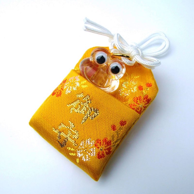 幸福・財産・健康かえる　福々蛙お守り（イエロー）　神社で祈願・祓い清め済み