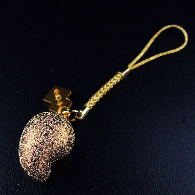 【次は貴方の番です】⭕️最高最強金運財運魔除　勾玉蛇石3.5キロ 幸運を呼ぶ鈴 勾玉水琴窟の音まもり 金色（ちぢみ）｜白崎八幡宮