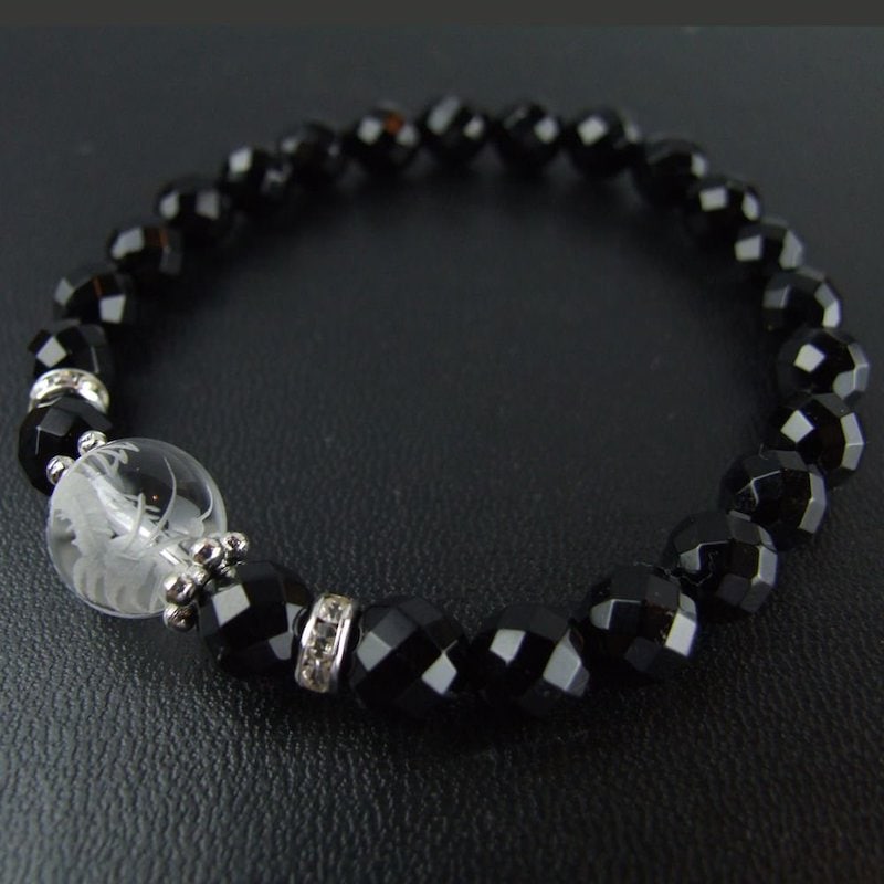 運気上昇・仕事運向上！水晶龍彫り オニキス 一粒パワーストーンブレスレット 神社で祈願済み