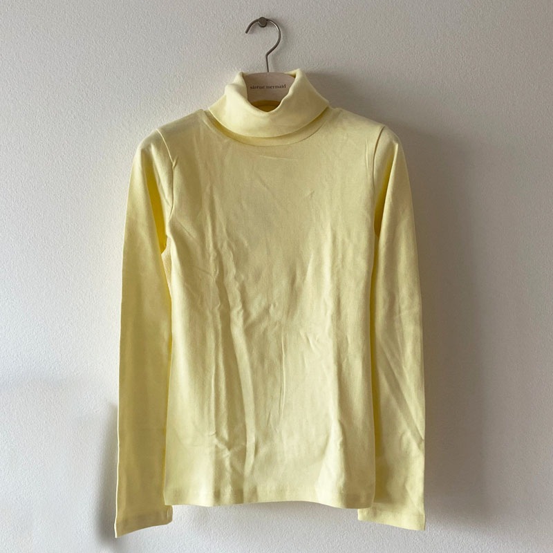 丸胴フライスタートルネック長袖＿ペールイエロー1-2サイズ