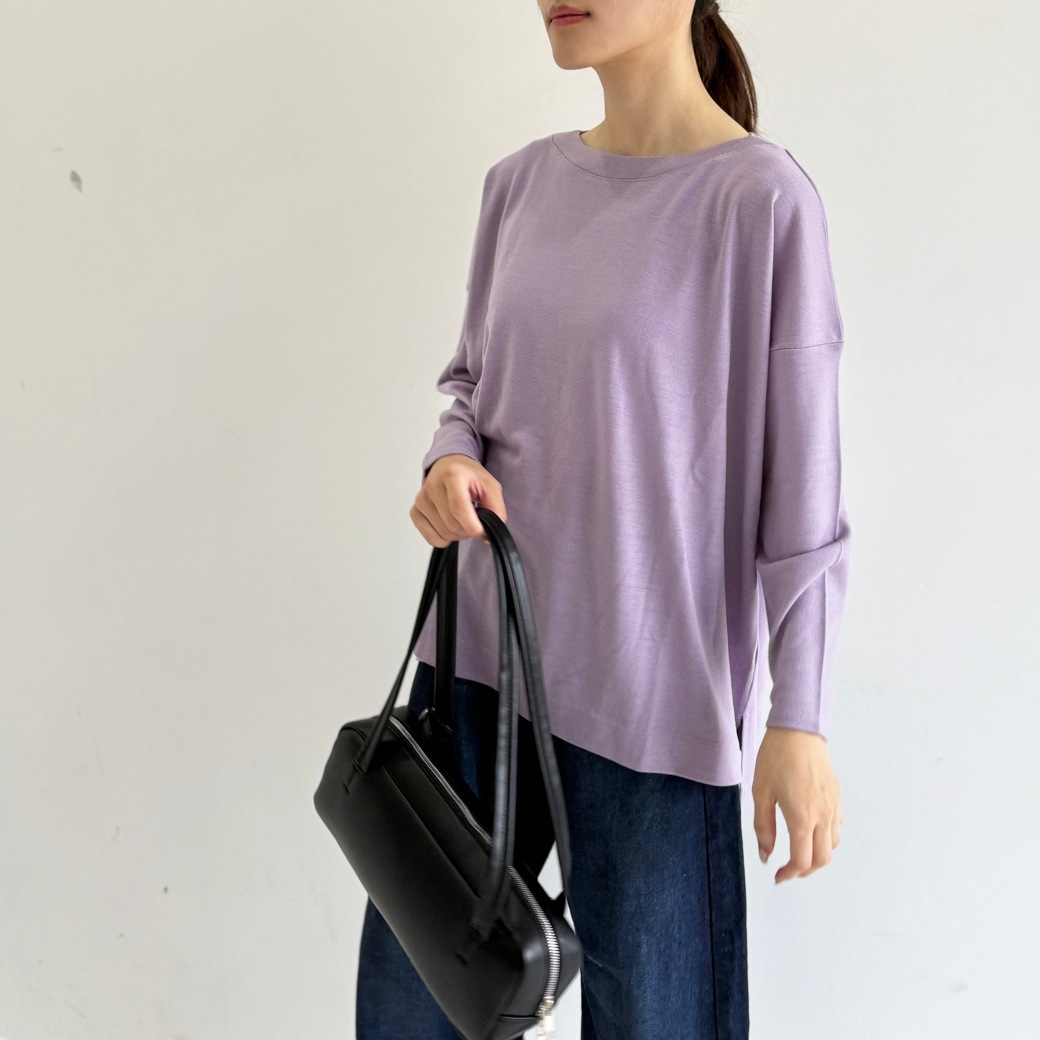 ウォッシャブルウール＿ボートネック　スクエアシルエット裾スリットプルオーバー