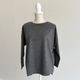 ウォッシャブルウール＿ボートネック　スクエアシルエット裾スリットプルオーバー