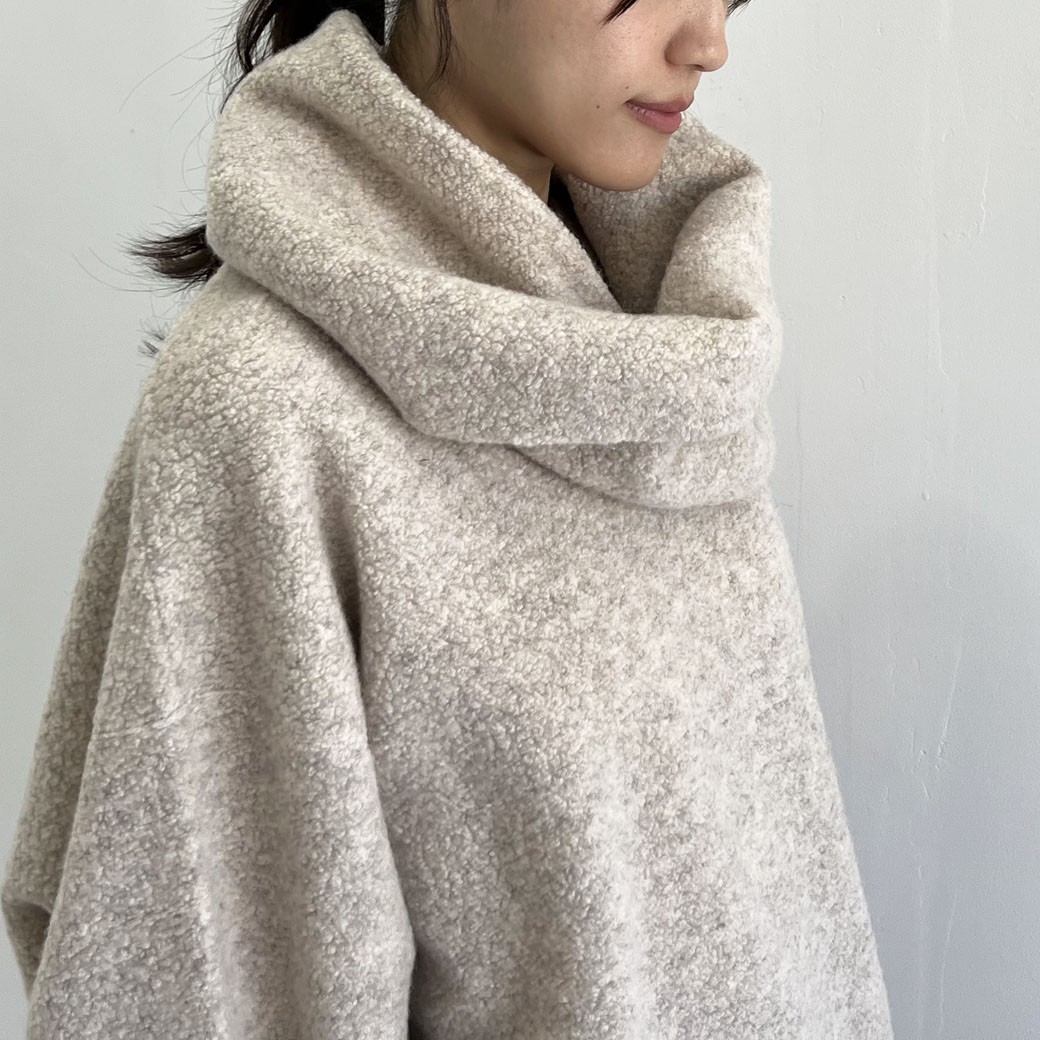 シープパイル　ビッグシルエットネックウォーマー付きプルオーバー