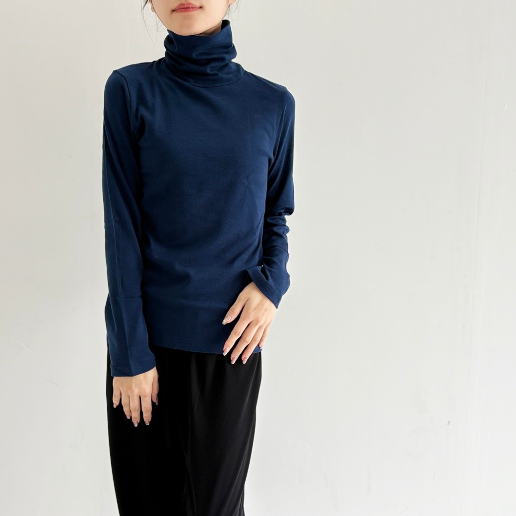 丸胴フライスタートルネック長袖
