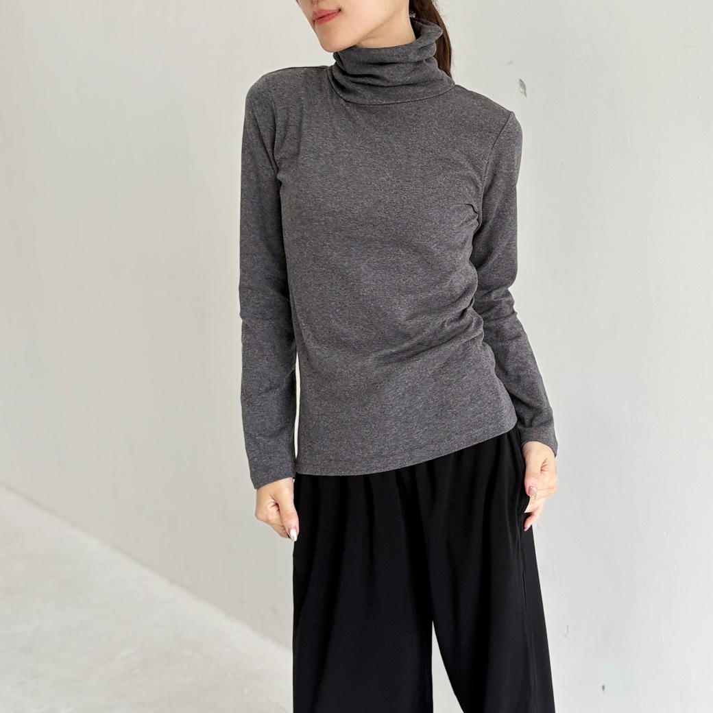 丸胴フライスタートルネック長袖