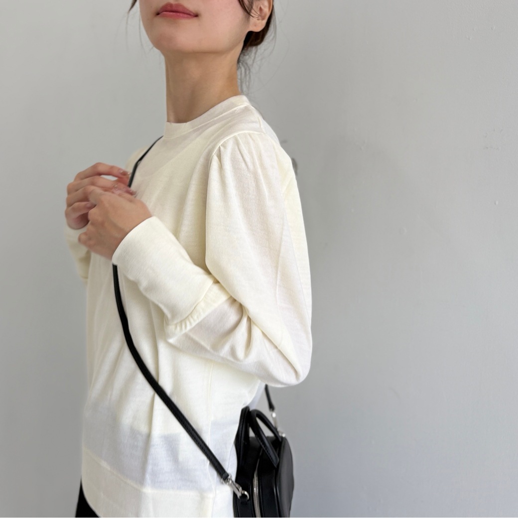 ウォッシャブルウール＿ギャザーショルダープルオーバー